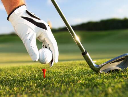 Golf spielen und gleichzeitig eine Ayurveda-Kur erfahren.